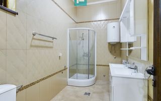 Vilă luxoasă cu o casă de oaspeți în Serbia - Poză 17