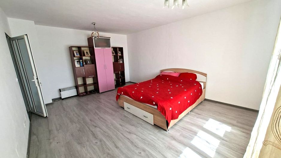 Garsonieră 41 mp — Funcționează ca Apartament cu O Cameră in Tecuci - Poză 2