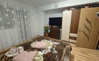 Apartament cu 3 camere de vânzare în zona Luxor - Poză 11