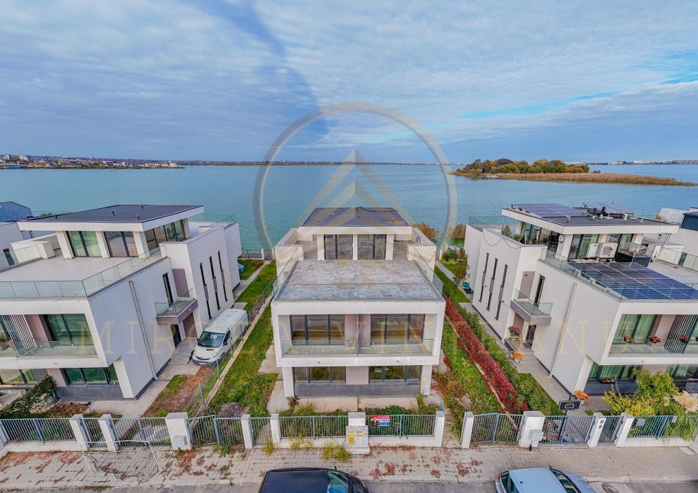 Ovidiu - Casă spectaculoasă , primul rand, cu vedere frontala  spre lac - Poză 3