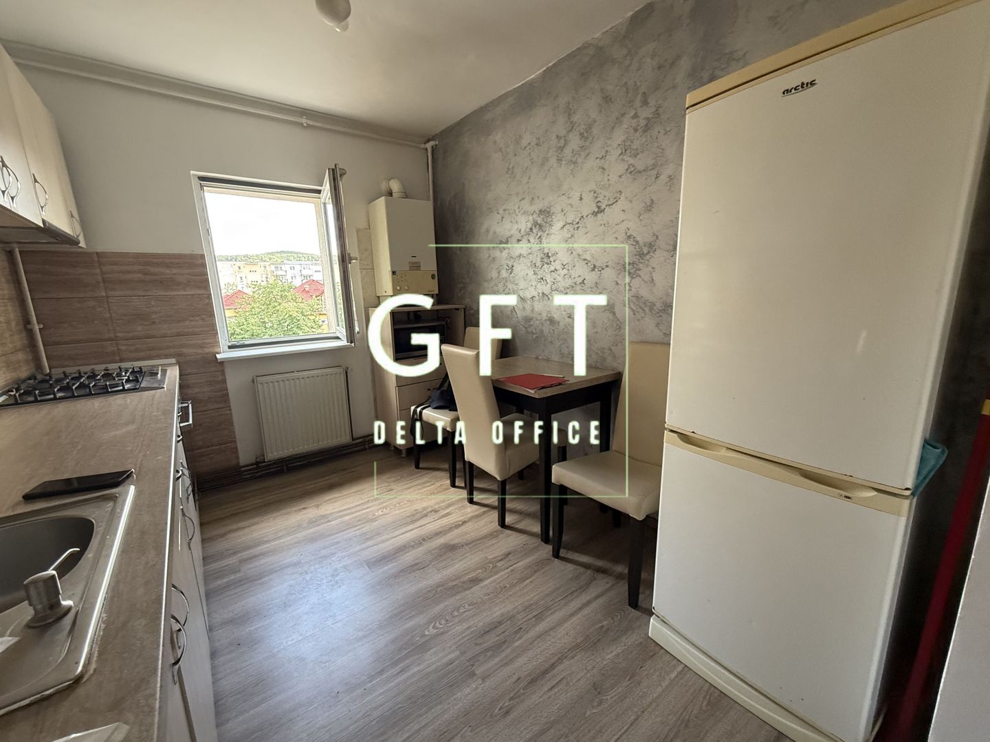 Apartament 2 camere / etaj 1/ Gherla - Poză 2