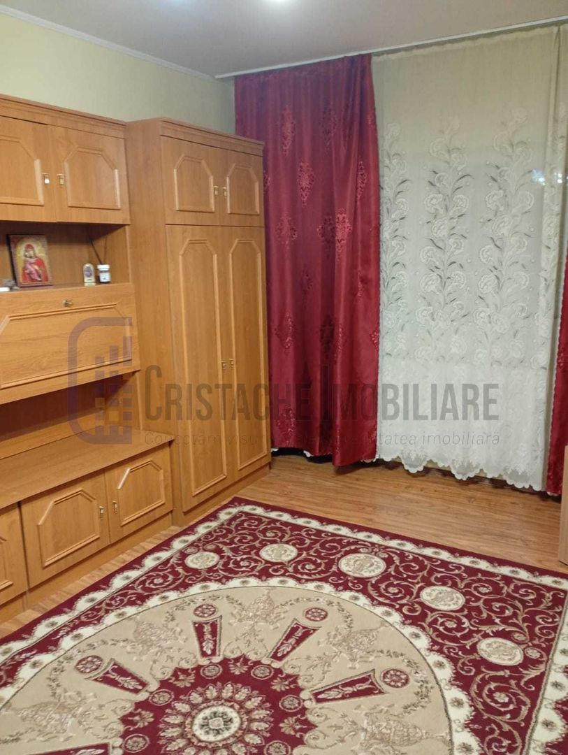 Inchiriez apartament 2 camere - Poză 3