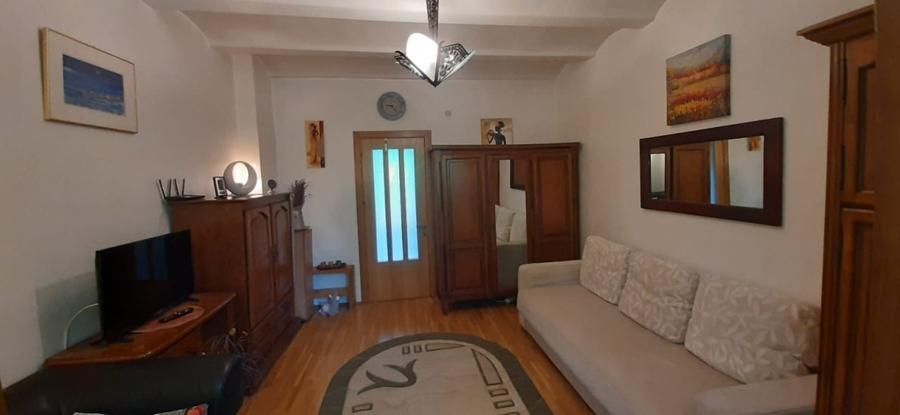 Garsonieră în vilă, terasă 10 mp, curte proprie, mobilată complet, Baba Novac - Poză 1