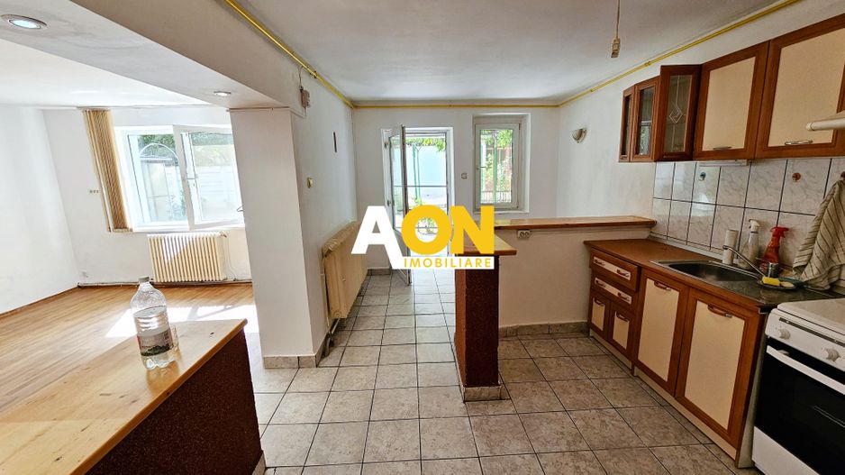 Casa 5 camere, 369 mp teren, zona Centru, pretabila pentru birouri - Poză 7