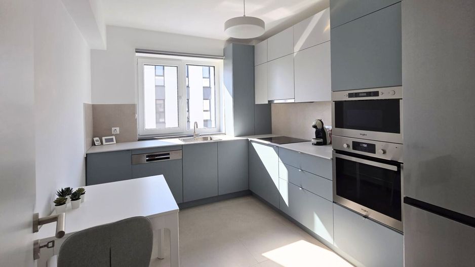 Apartament 3 camere de închiriat vedere spectaculoasă spre Tâmpa Qualis Coresi - Poză 14