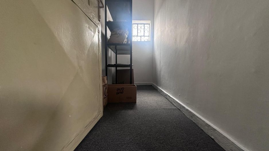 Birouri de închiriat – zonă Halta Teiș - Targoviste - Poză 7