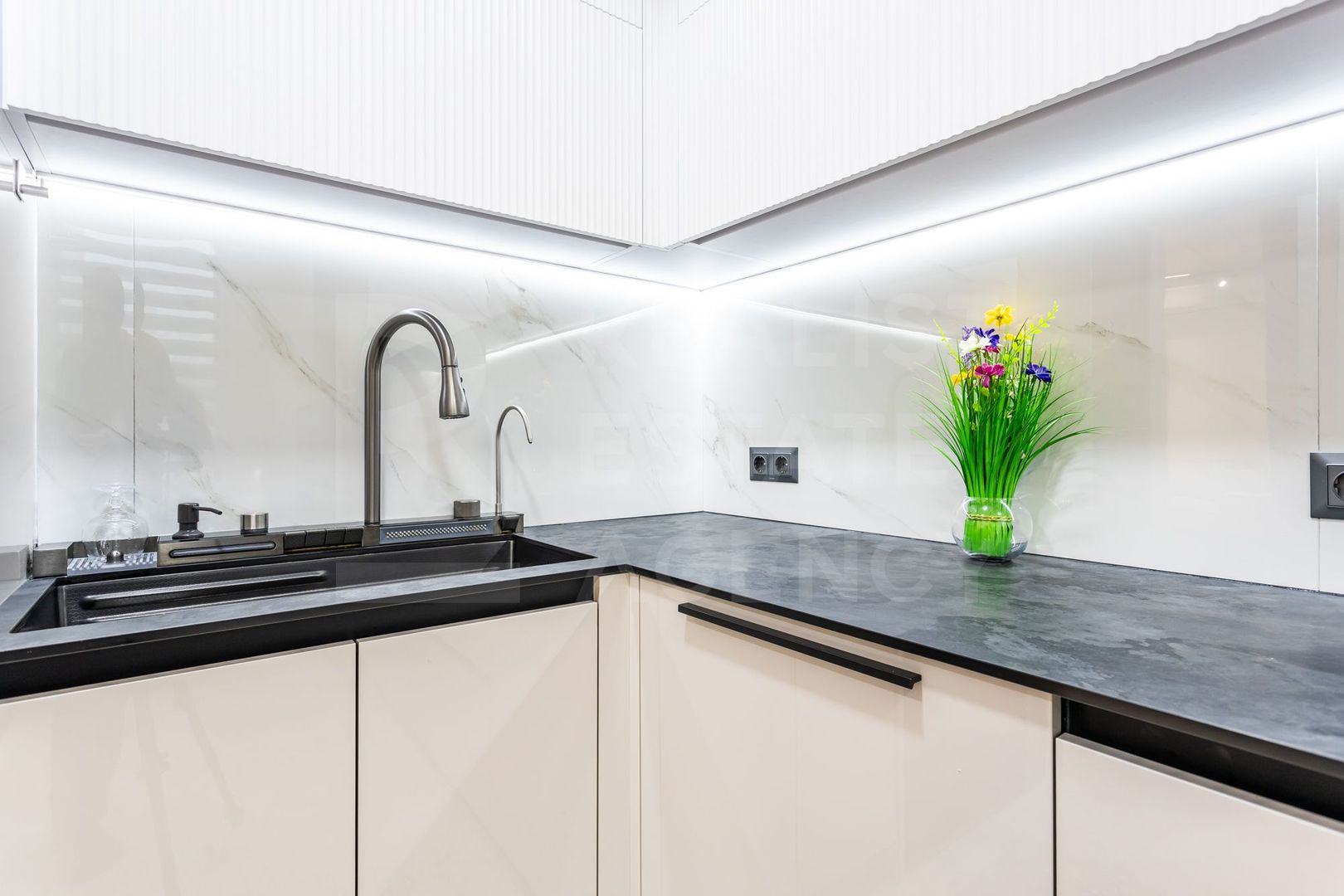 Vânzare, apartament, 3 camere, strada Nicolae Milescu Spătaru, Ciocana - Poză 19