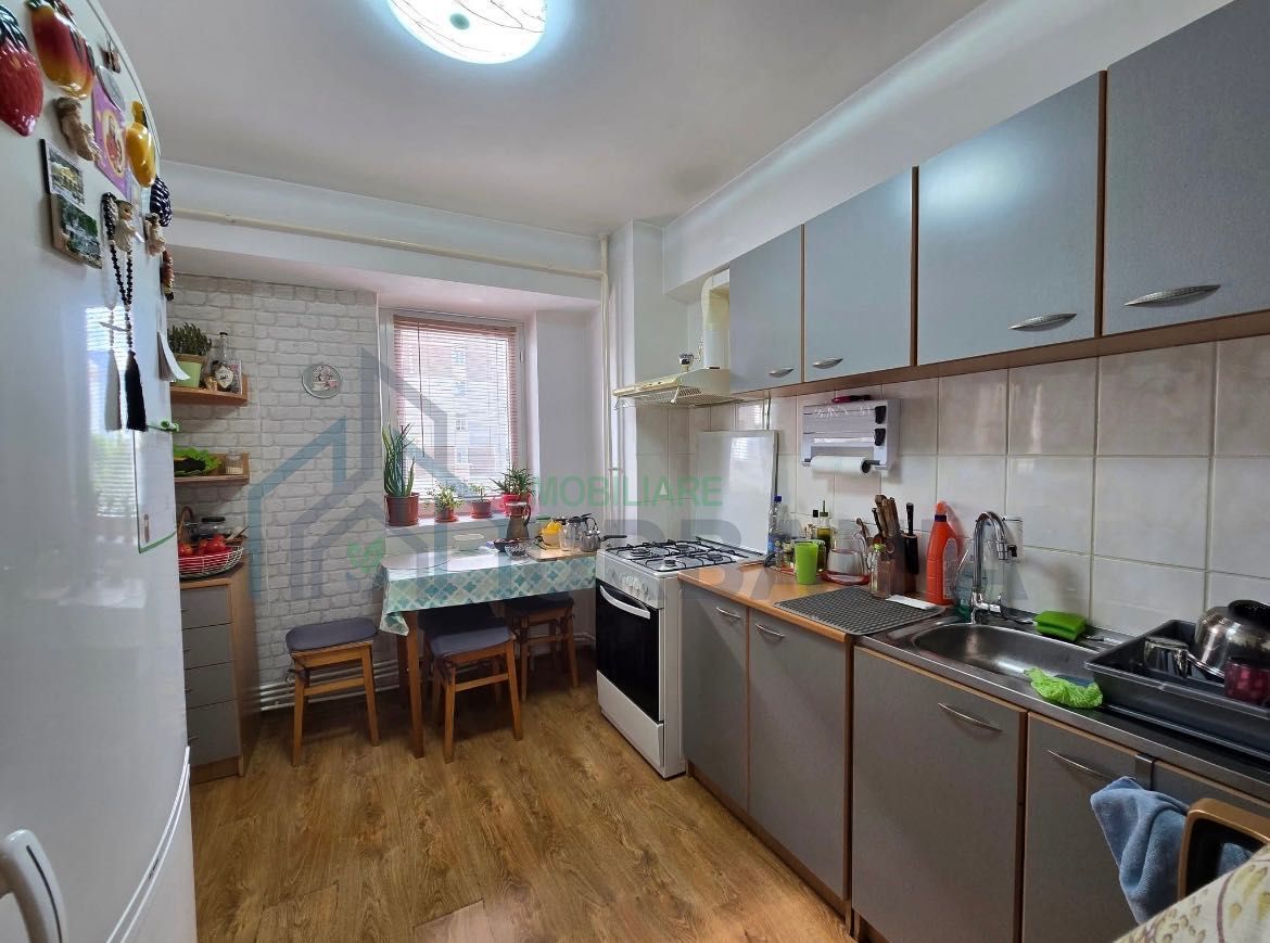 Vând apartament spațios 64 mp, 2 camere, decomandat, Iaşi, Bd.Poitiers - Poză 3