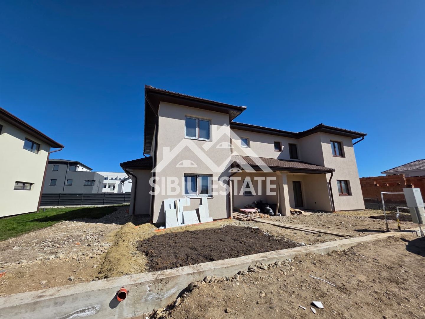 Duplex 5 camere ,super pret, Sura Mica ,Sibiu - Poză 4