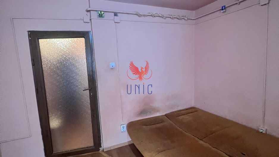 Garsoniera Valea Rosie , etaj 3/4 - Poză 3