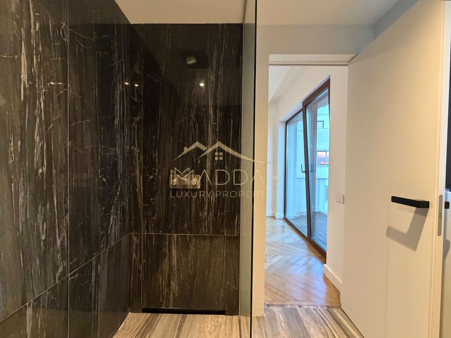 Apartament cu 3 camere *110mp* + 3 terase / Parking / Herastrau - Poză 28