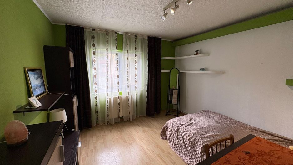 Apartament 4 decomandat camere 87 mp de închiriat zona semicentrala etaj 1 - Poză 10