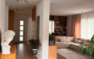 Acasă, aproape de pădure — casă cu grădină în stil britanic, de vânzare în Corunca - Poză 5