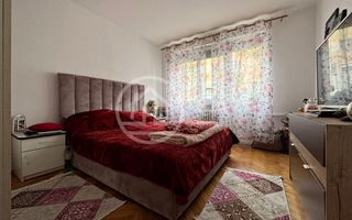 Apartament cu 3 camere de vanzare in zona Rogerius, Oradea - Poză 1