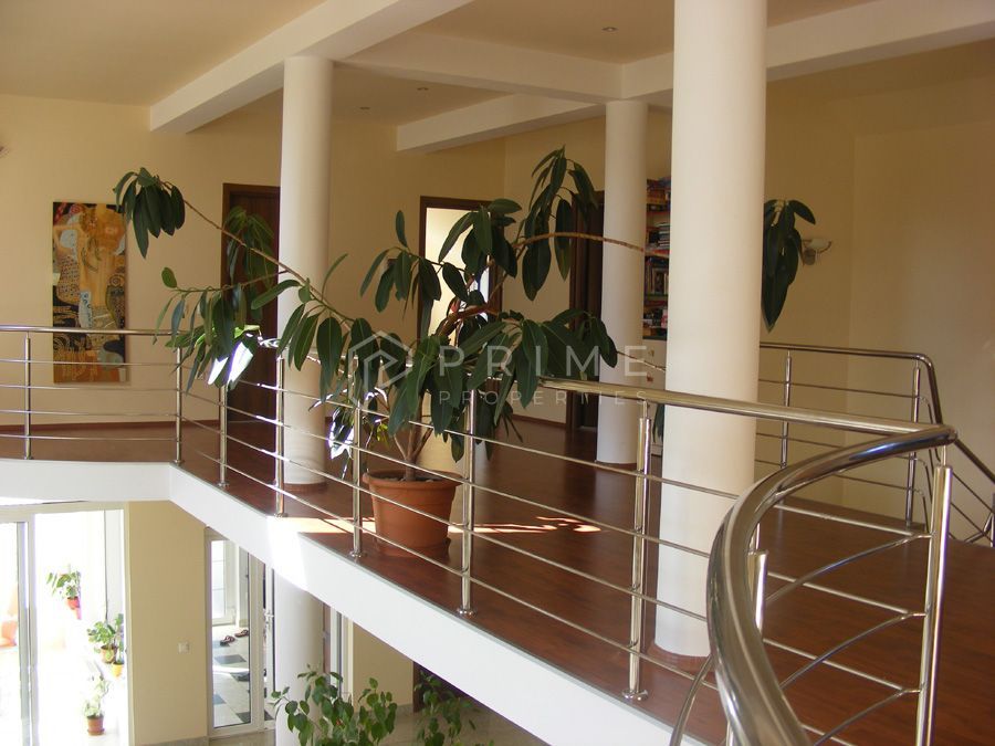 Reședință de lux cu potențial comercial –zonă Băi, Sângeorgiu de Mureș - Poză 11