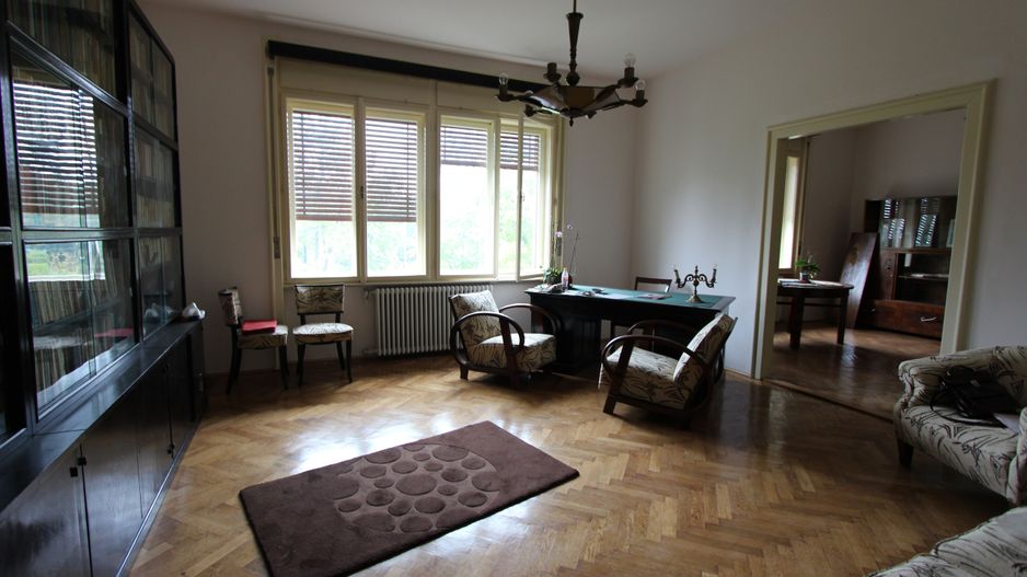 Apartament spatios 3 camere,zona medicina - Poză 3