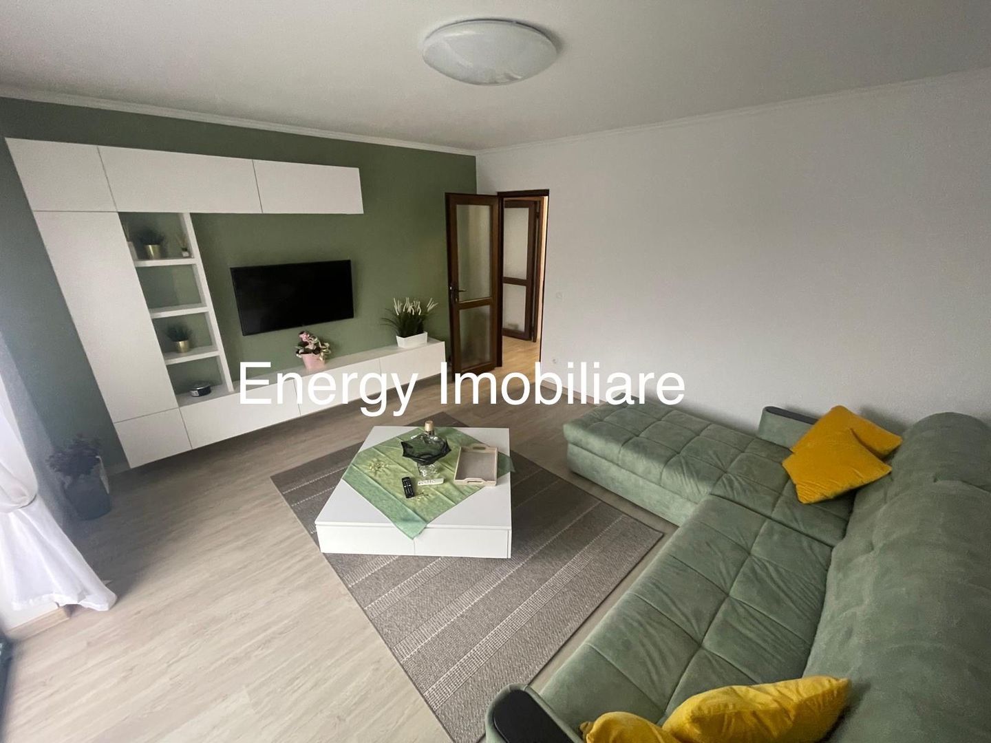 Apartamrnt lux cu 2 camere, zonă Central - Poză 4