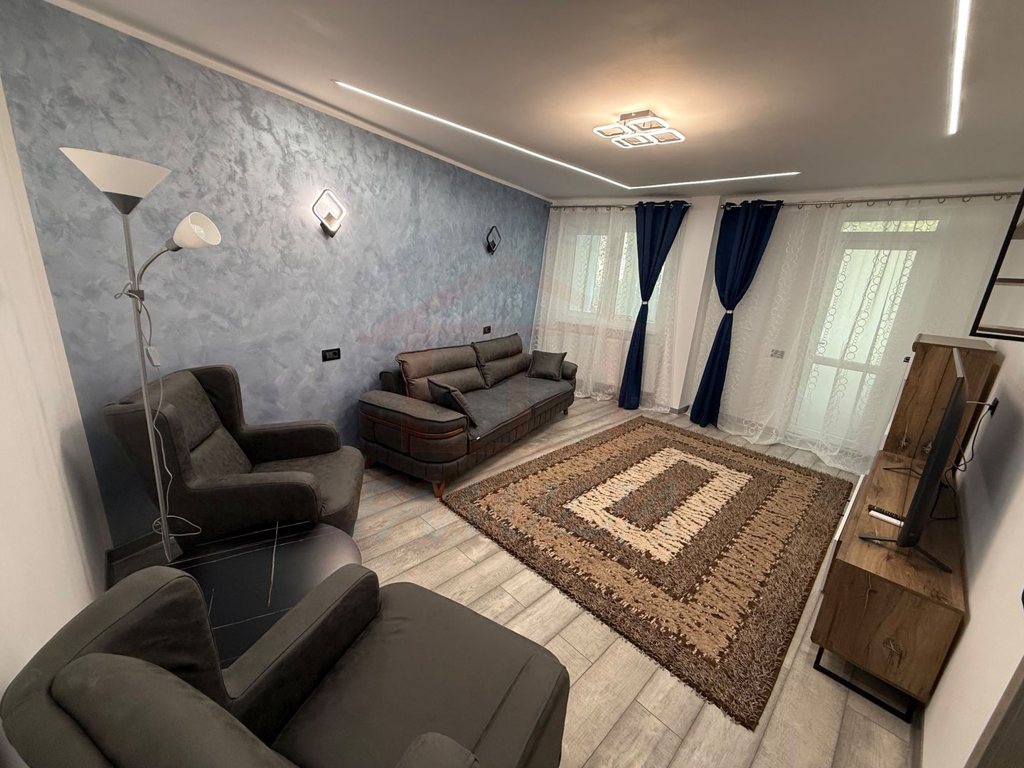 🔑  APARTAMENT 3 CAMERE, MICRO 13, 500 EURO/LUNA - Poză 3
