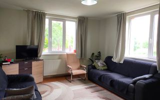 Casa cu 3 apartamente în Dumbravita aproape de pădure - Poză 11