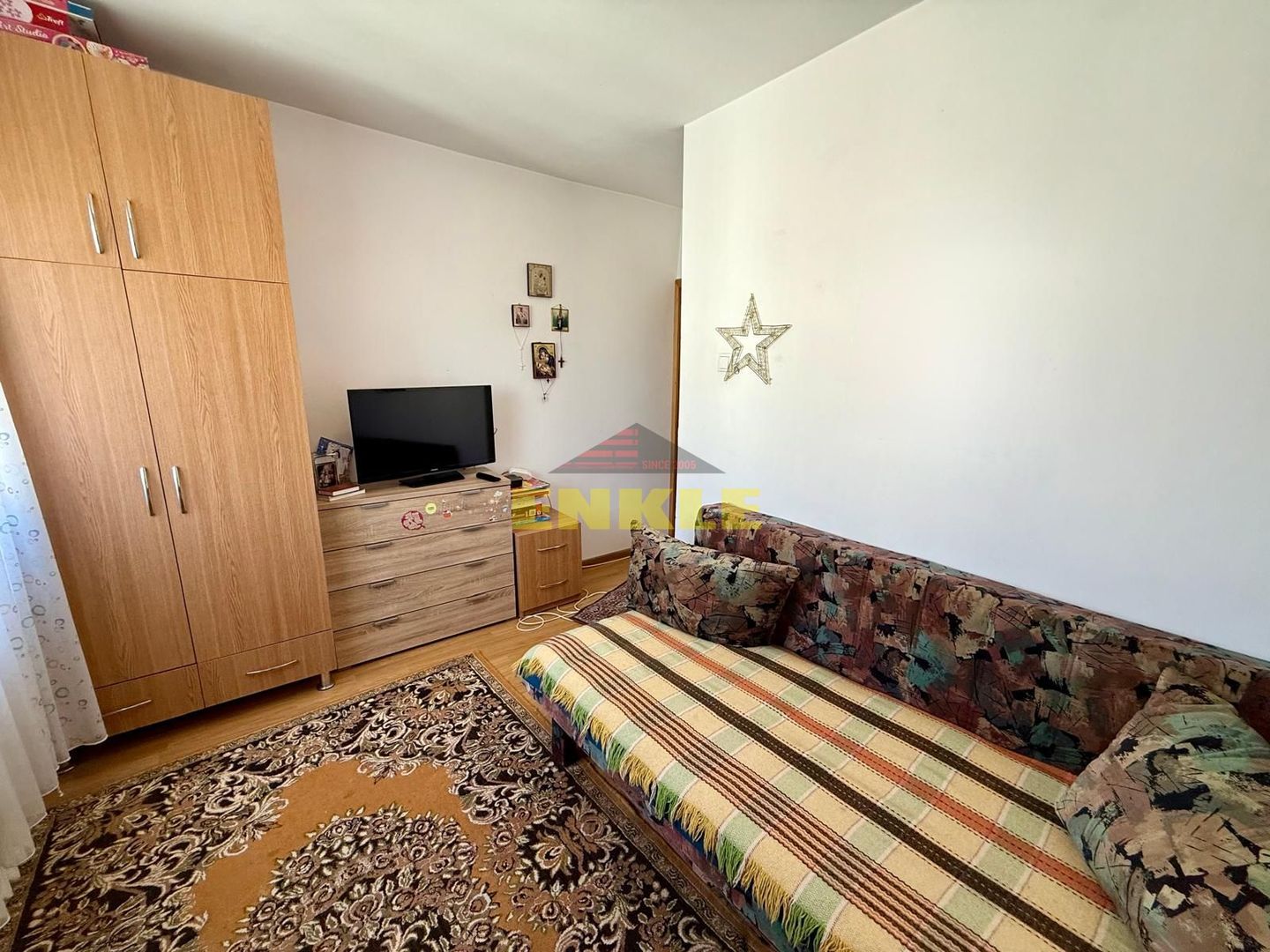 Apartament spațios de vânzare – Zona Școala 16 - Poză 6