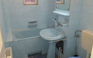 Vănd apartament 3 camere - Poză 3