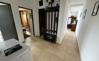 Apartament 3 Camere de Vânzare – Baciu, Zona Petrom - Poză 2
