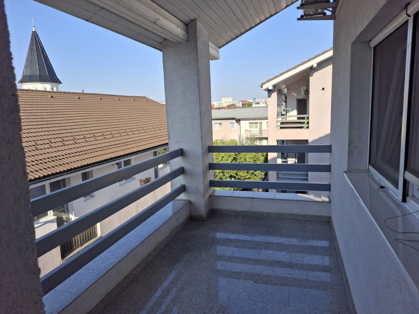 Apartament doua camere + mansarda, Selimbar, str. Brana - Poză 11