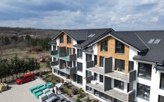 Apartament premium 3 camere + curte 50 mp 2 băi 61,4 mp utili Cristian - Poză 2