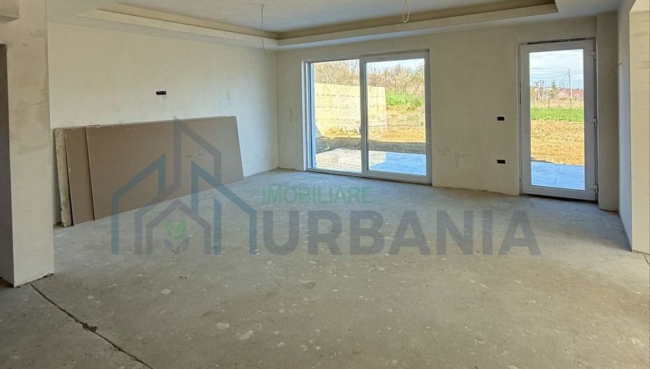 Vilă nouă în Barnova, 216 mp utili, 4 dormitoare, 4 băi, garaj, teren 700 mp - Poză 3