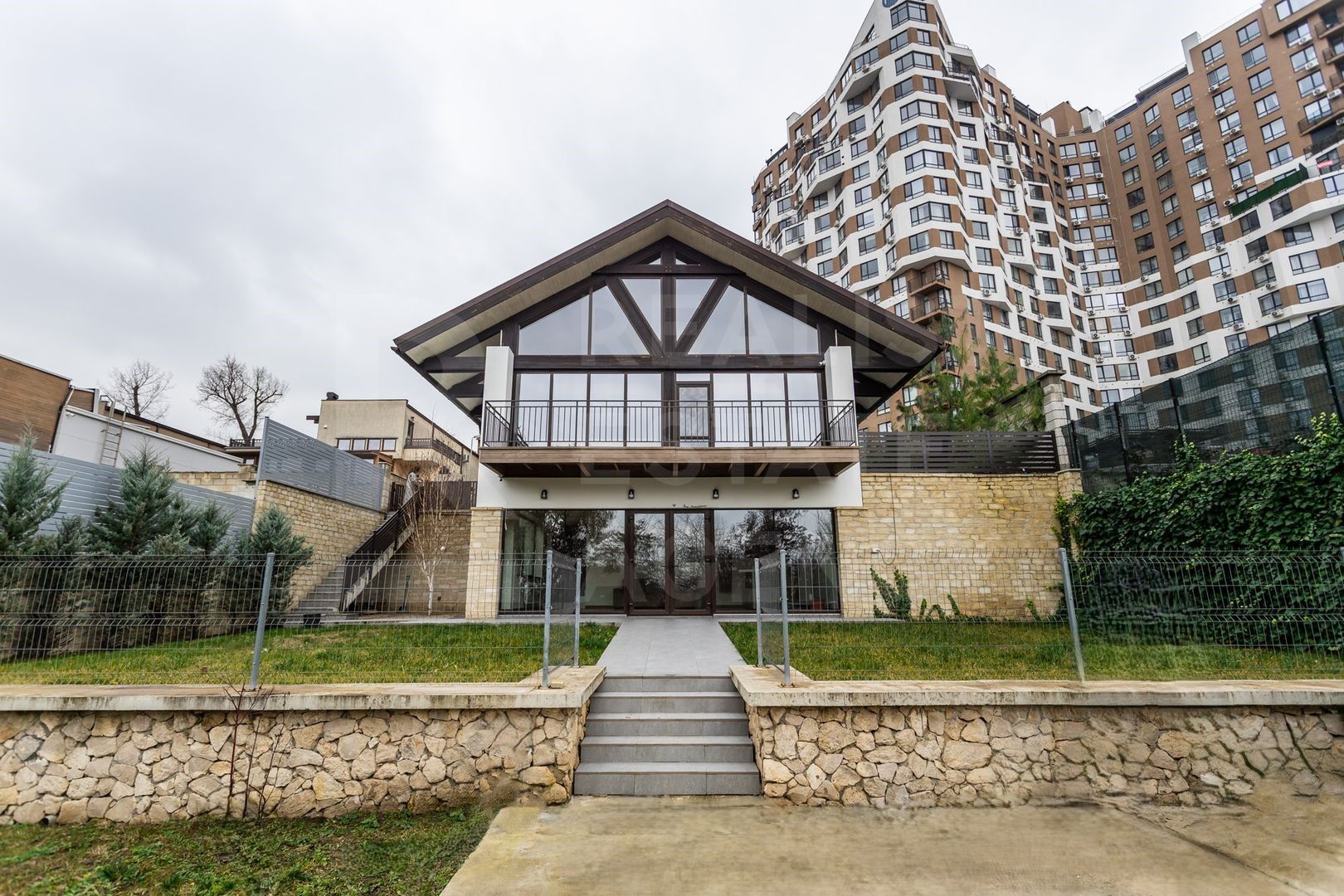 Chirie casa, 5 camere, strada Nicolae Testemiţeanu, Centru - Poză 39