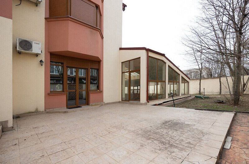 Vila cu 750 mp utili si teren de 1.480 mp in Erou Iancu Nicolae - Poză 11