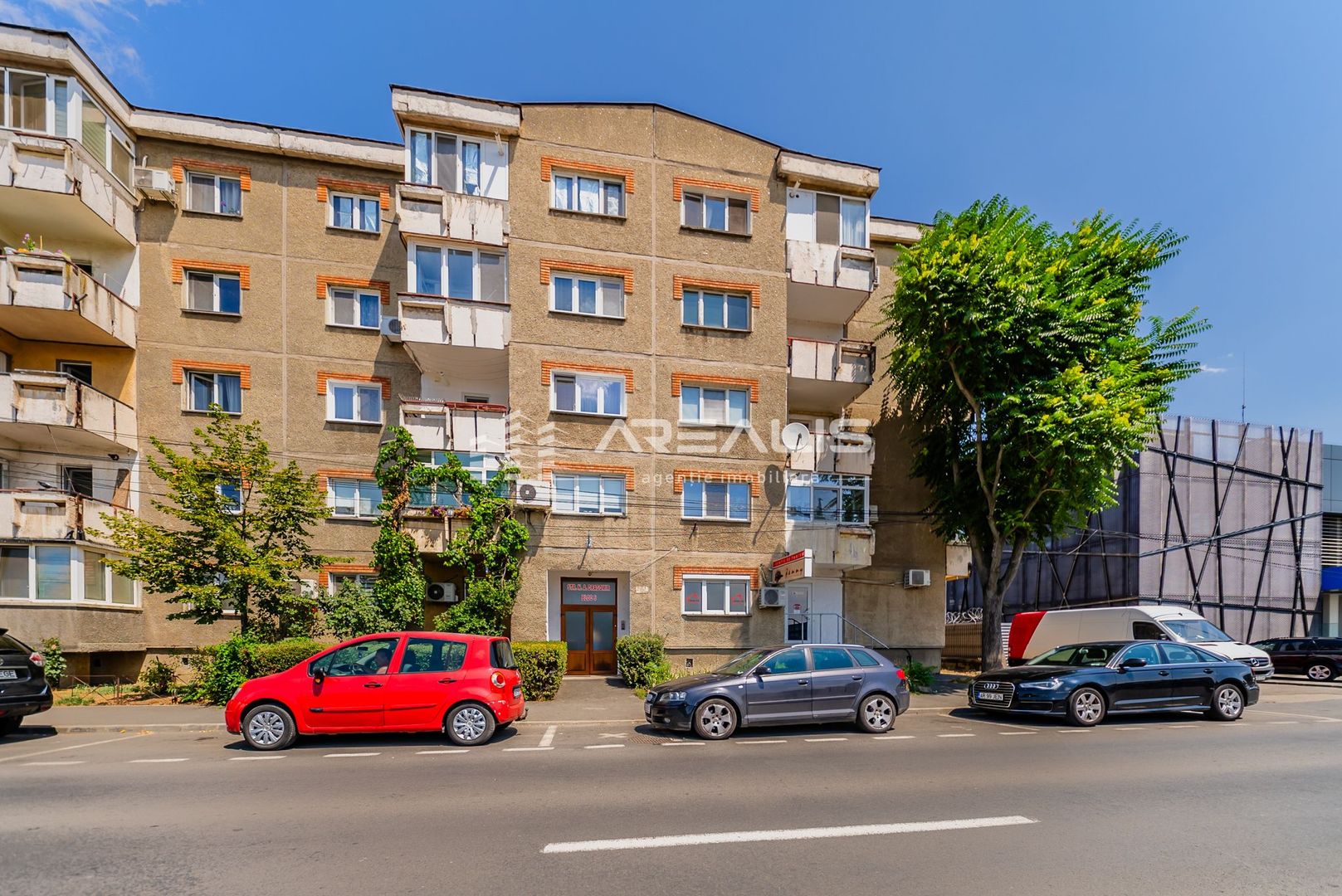 VÂNDUT!Apartament 2 camere -Zona Băncilor- REZERVAT - Poză 1
