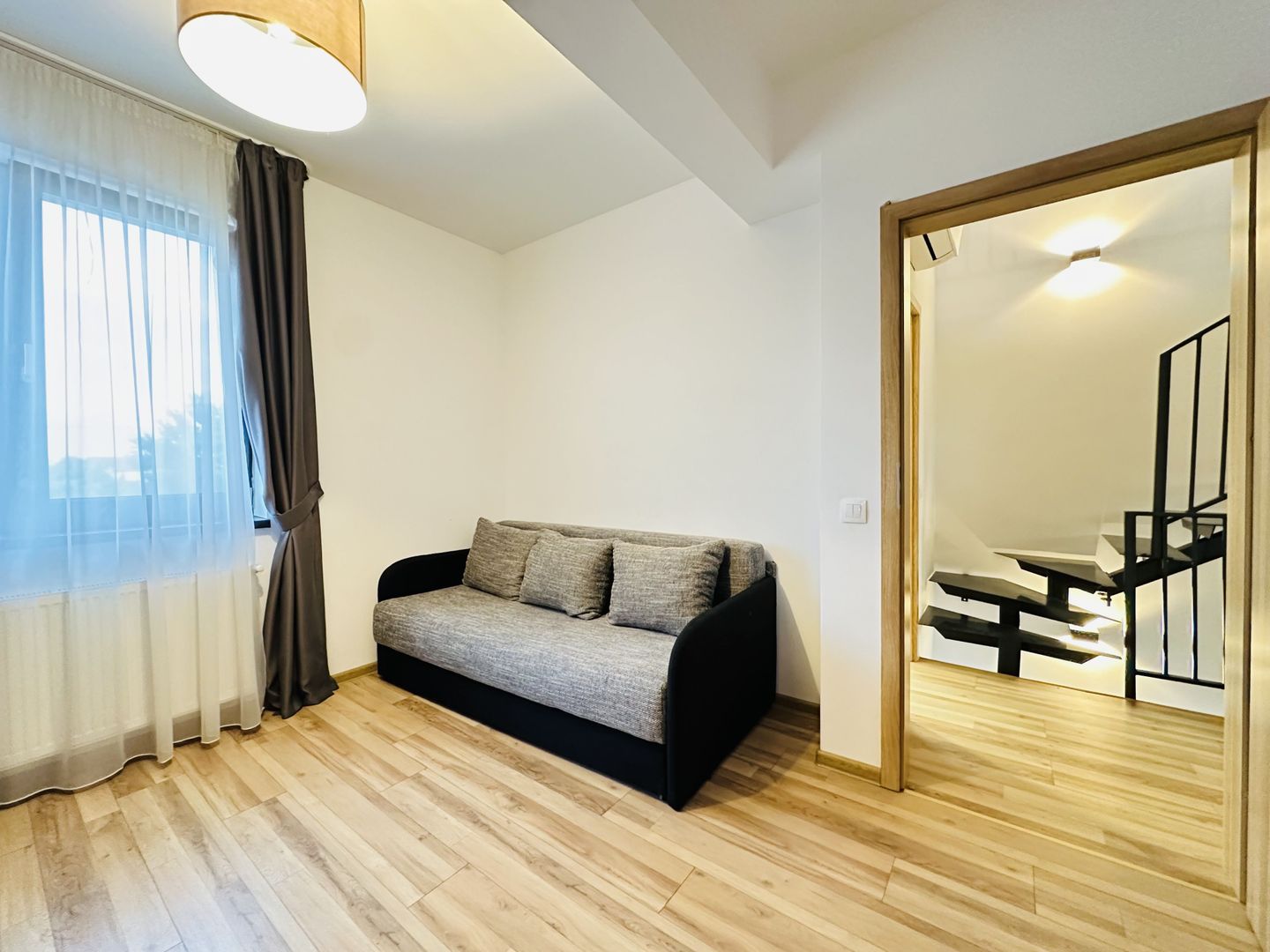 Ikea - Casa moderna cu 3 dormitoare, 130mp | Loc de joaca in mansarda - Poză 10