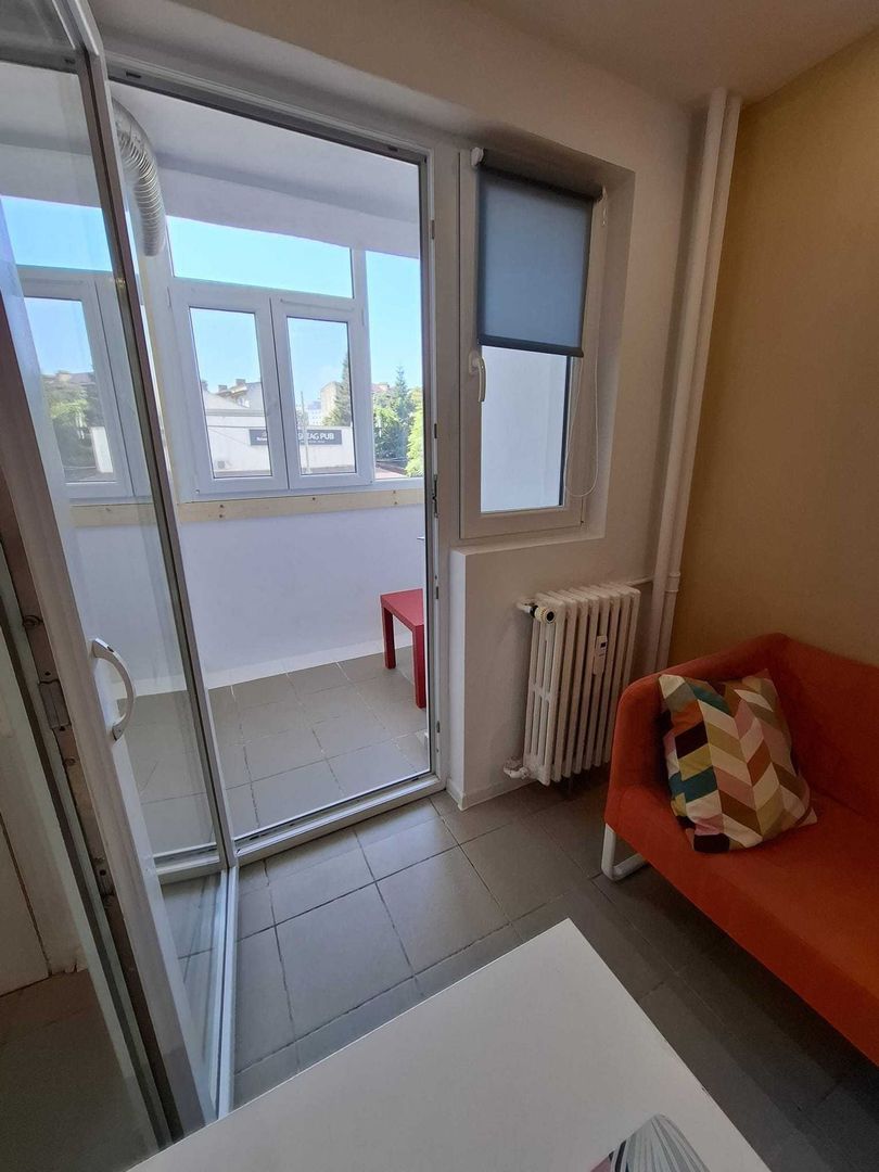 STUDIO- OBOR, BLOC REABILITAT, DORMITOR SEPARAT, MODERN - Poză 7