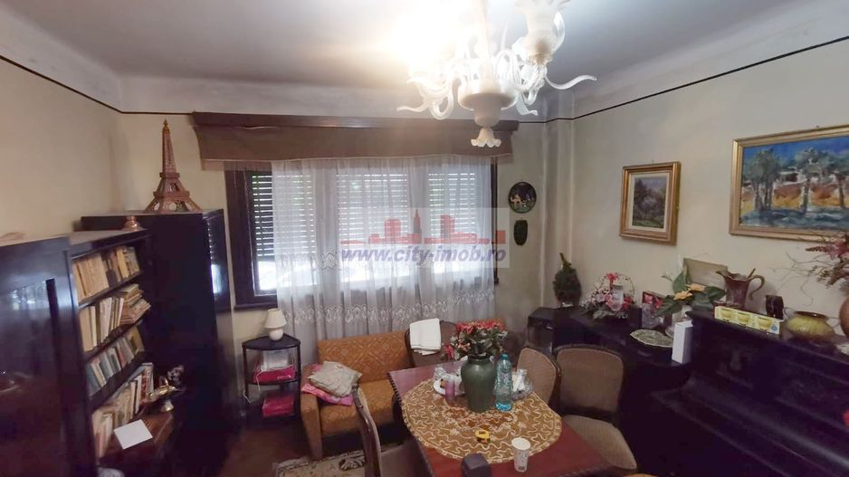 Vanzare apartament 3 Camere Universitate - Poză 2