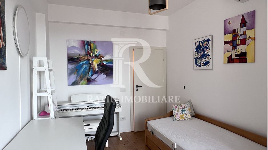 Penthouse cu Design Eclectic | Central | Panoramă Unică | Oradea - Poză 16