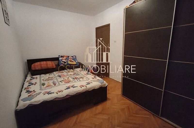 Sagului - Apartament 3 Camere - Decomandat - Etaj 3 - Poză 4