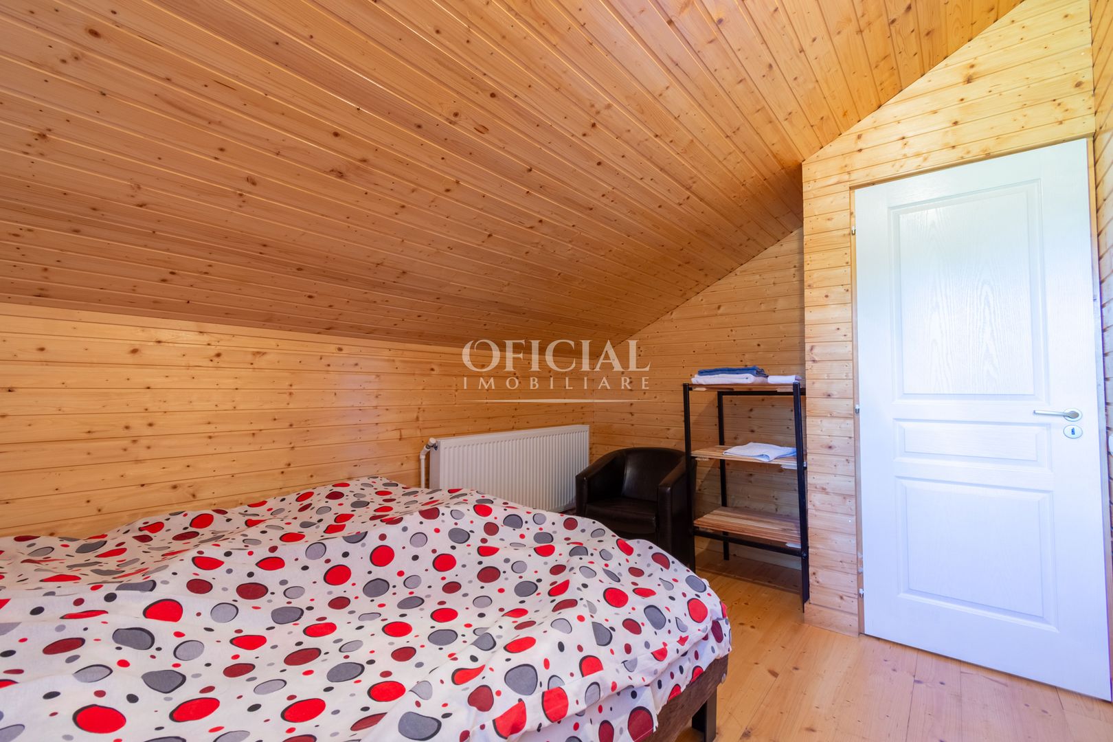 Casa de Vacanta | 5 camere | Foisor | Jacuzzi | teren 4000 m2 | Valeni - Poză 13