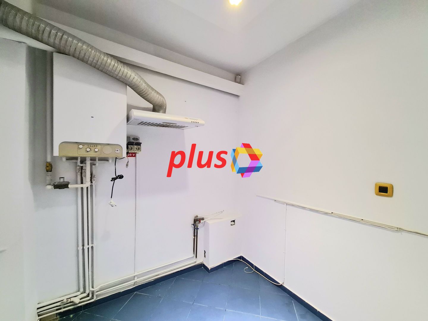 Spatiu birouri de vânzare, investiție, Brasov - 70 mp  # Plus - Imo. ro - Poză 9