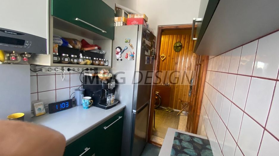 Apartamnt 3 camere Sagului cu centrala - Poză 26