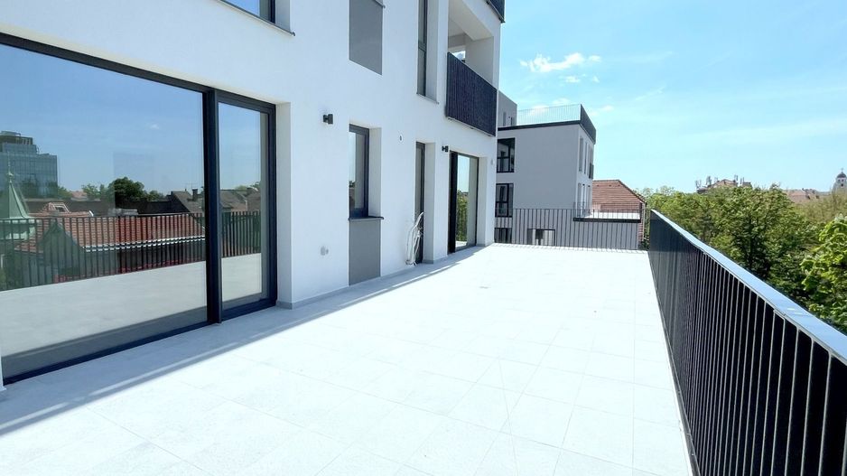 Apartment 3 camere cu terasa de 46 mp - Poză 5