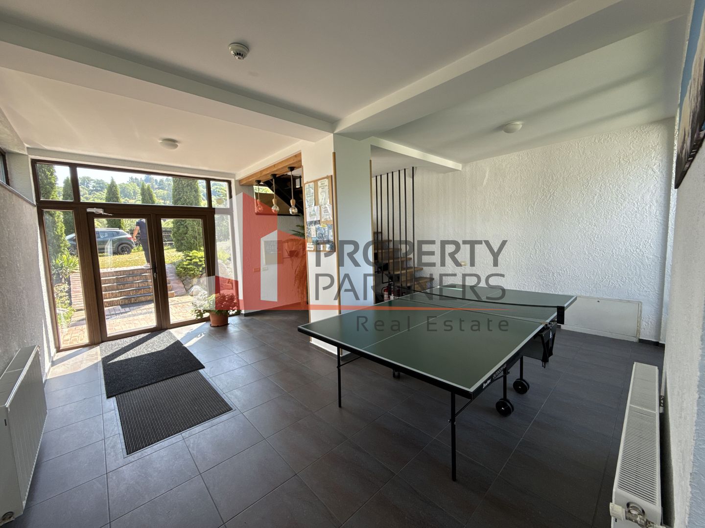 Pensiune  în Bran, sat Poarta – Afacere la cheie, locație premium - Poză 17