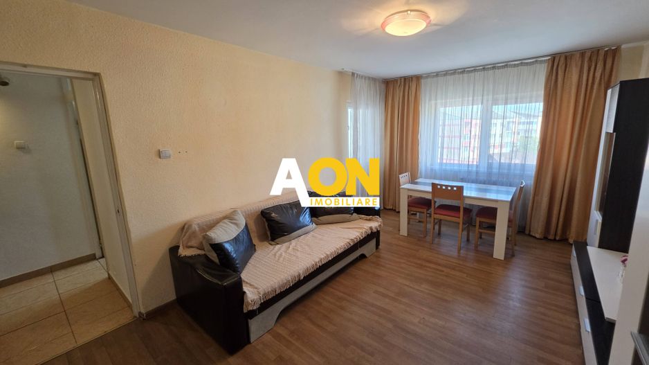 Apartament 3 camere, 68 mp utili, Cetate, zona Piata Cetate - Poză 2
