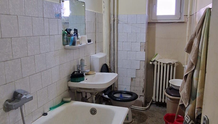 Apartament 3 camere dec 72 mp Bld. Independentei 179000 euro - Poză 7