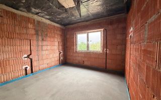 COM 0% Duplex cu 4 camere, despărțit prin camera tehnica | Mosnita Noua - Poză 12