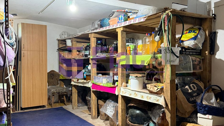 Casă spațioasă și elegantă cu teren  – Sânpetru - Poză 29