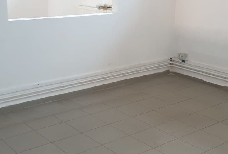 CAZARE MUNCITORI BARTOLOMEU 25 lei/pers./zi - Poză 8