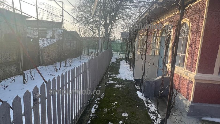 Casa batraneasca Glina 4 camere teren 300 mp  cu utilitati - Poză 3