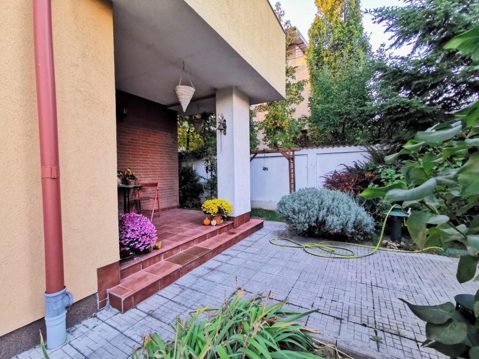 Casă spațioasă și elegantă în Dămăroaia- Jiului- Izbiceni- Comision 0% - Poză 3