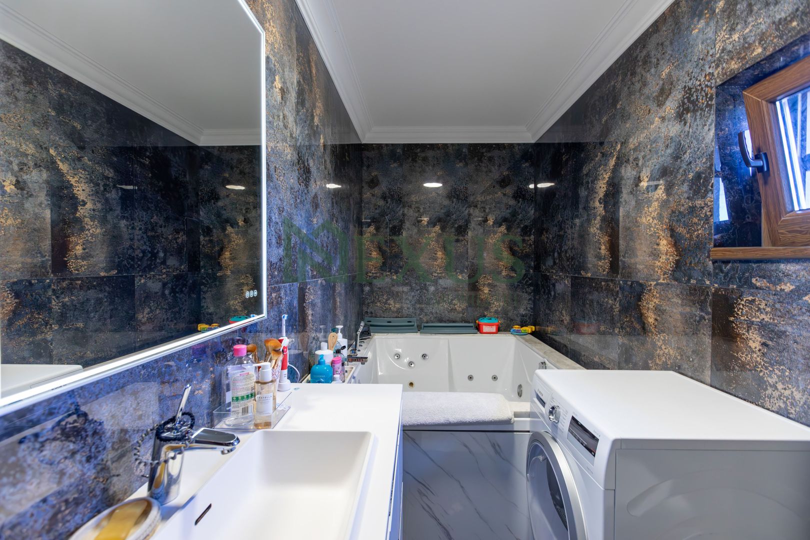 Casă/Vilă modernă de vânzare la intrare în Bogdan Vodă, județul Bacău. - Poză 47